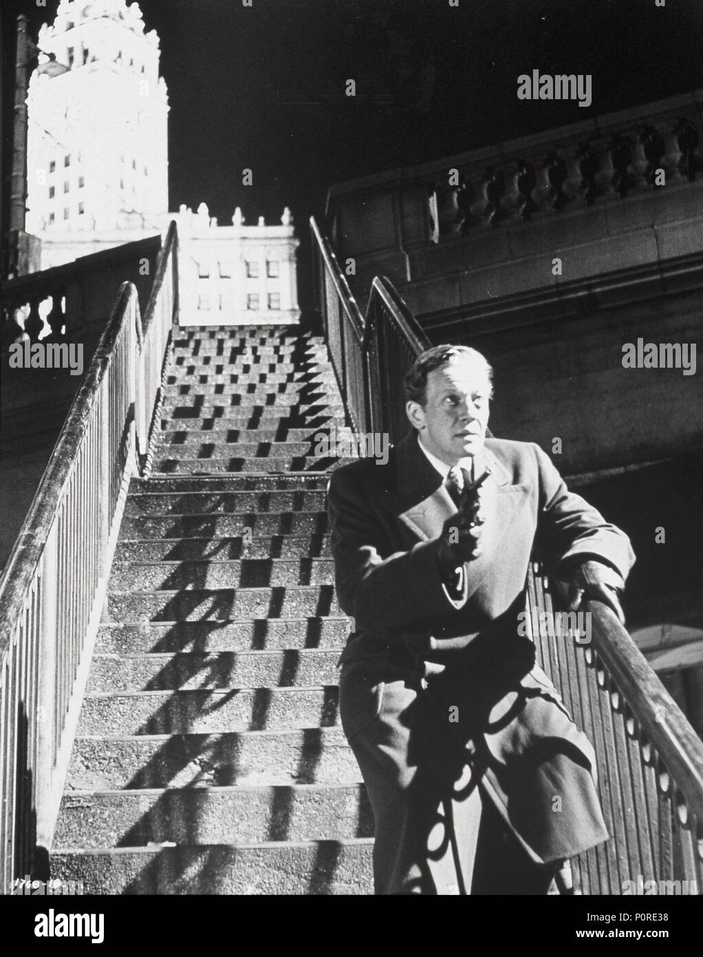 Pellicola originale titolo: la città che non dorme mai. Titolo inglese: la città che non dorme mai. Regista: John H. Auer. Anno: 1953. Stelle: WILLIAM TALMAN. Foto Stock