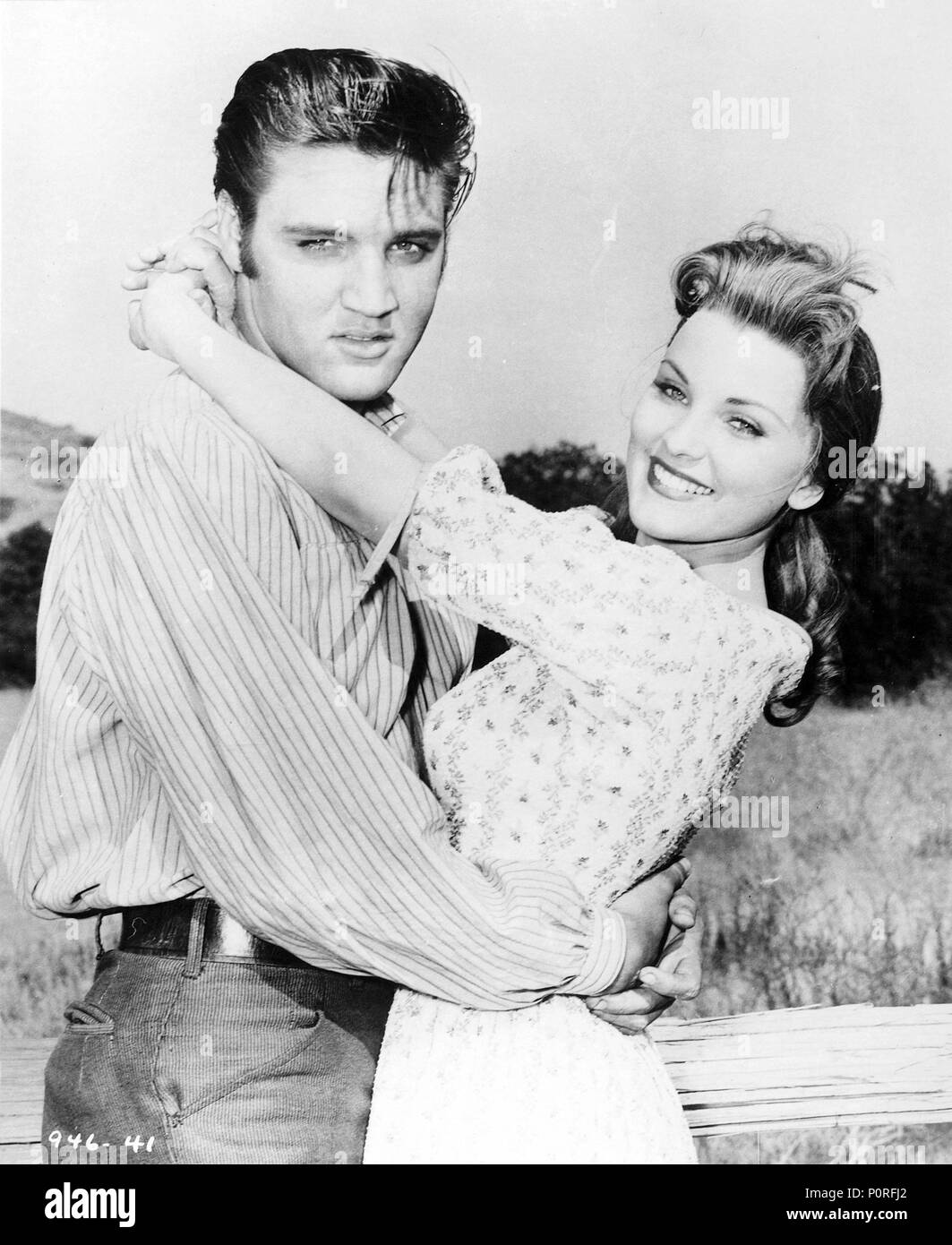 Pellicola originale titolo: love me gara. Titolo inglese: Love Me gara. Regista: robert D. WEBB. Anno: 1956. Stelle: DEBRA PAGET; ELVIS PRESLEY. Credito: 20TH CENTURY FOX / Album Foto Stock