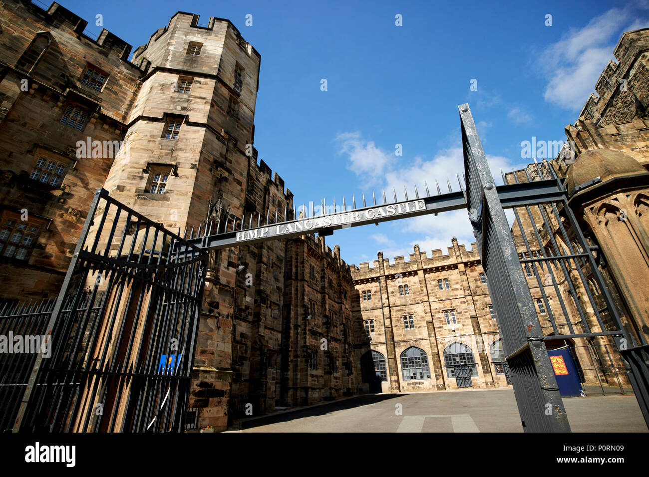 Cortile del Castello di Lancaster precedentemente HMP Lancaster Lancashire England Regno Unito Foto Stock