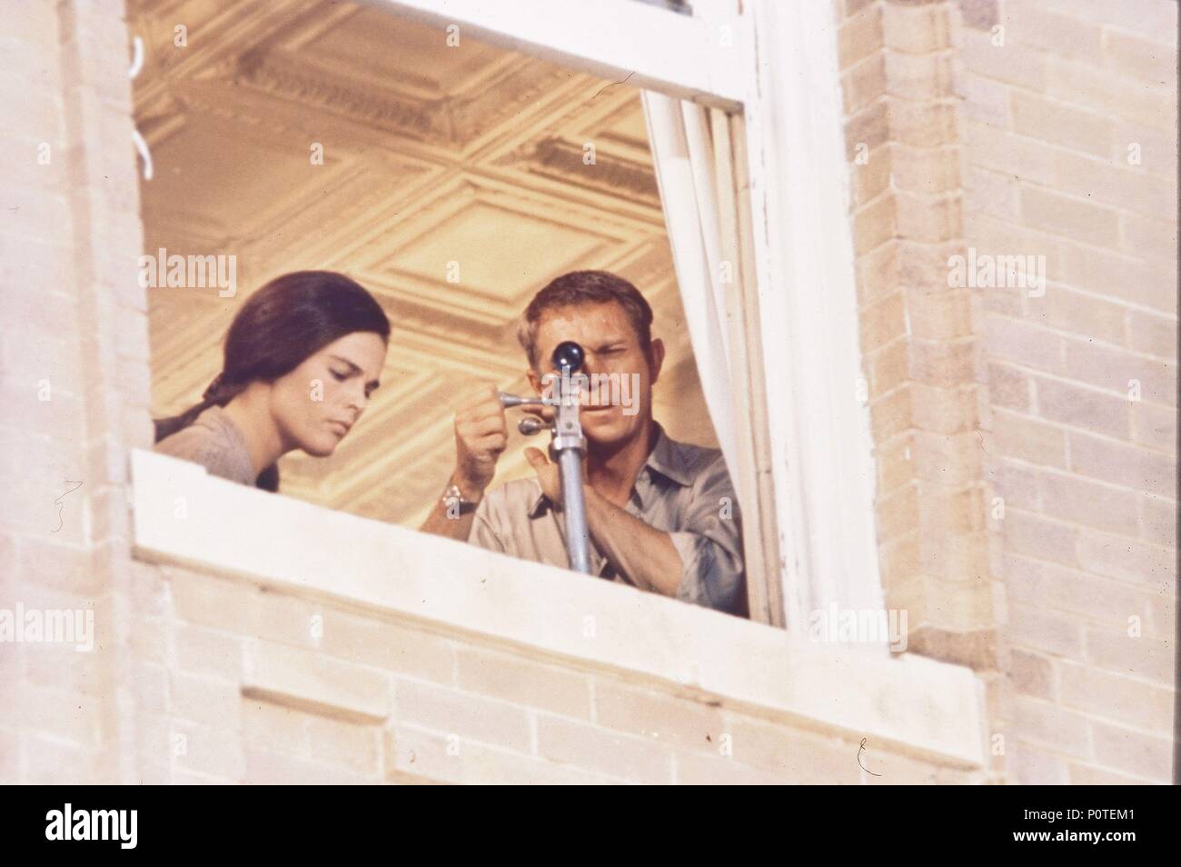 Pellicola originale titolo: The Getaway. Titolo inglese: The Getaway. Regista: Sam Peckinpah. Anno: 1972. Stelle: ALI MACGRAW; STEVE MCQUEEN. Credito: WARNER BROTHERS / Album Foto Stock
