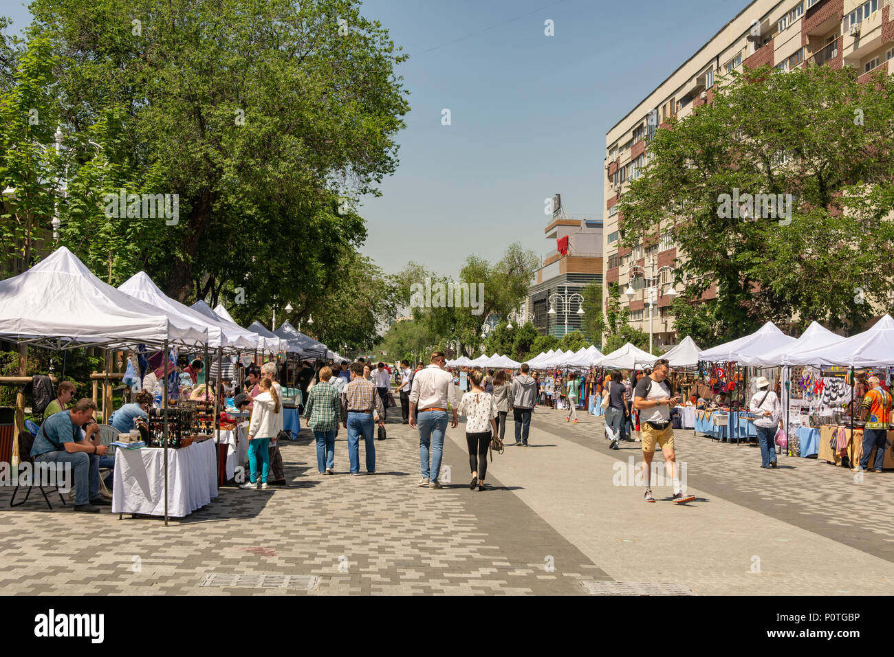 Street Market, Almaty, Kazakhstan Foto Stock