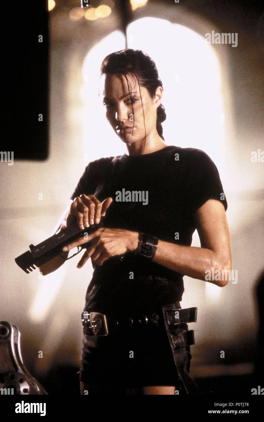 Pellicola originale titolo: Lara Croft: Tomb Raider. Titolo inglese: Lara Croft: Tomb Raider. Regista: SIMON WEST. Anno: 2001. Stelle: Angelina Jolie. Credito: Paramount Pictures / Bailey, ALEX / Album Foto Stock