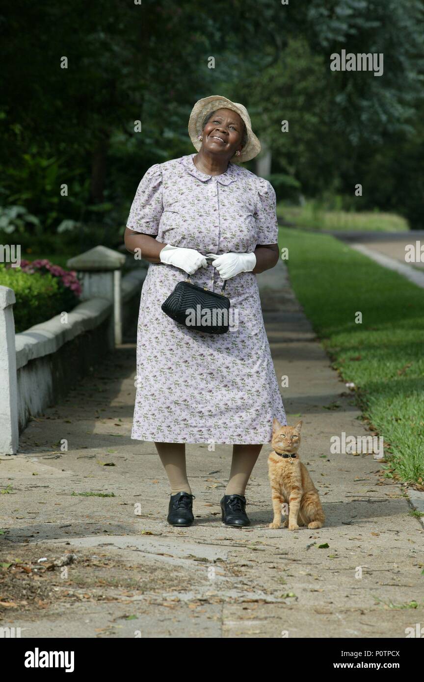 Pellicola originale titolo: IL LADYKILLERS. Titolo inglese: il LADYKILLERS. Regista: Ethan Coen; Joel Coen. Anno: 2004. Stelle: IRMA P. HALL. Credito: Touchstone Pictures/JACOBSON COMPANY / GORDON, MELINDA Luisa Rossi / Album Foto Stock