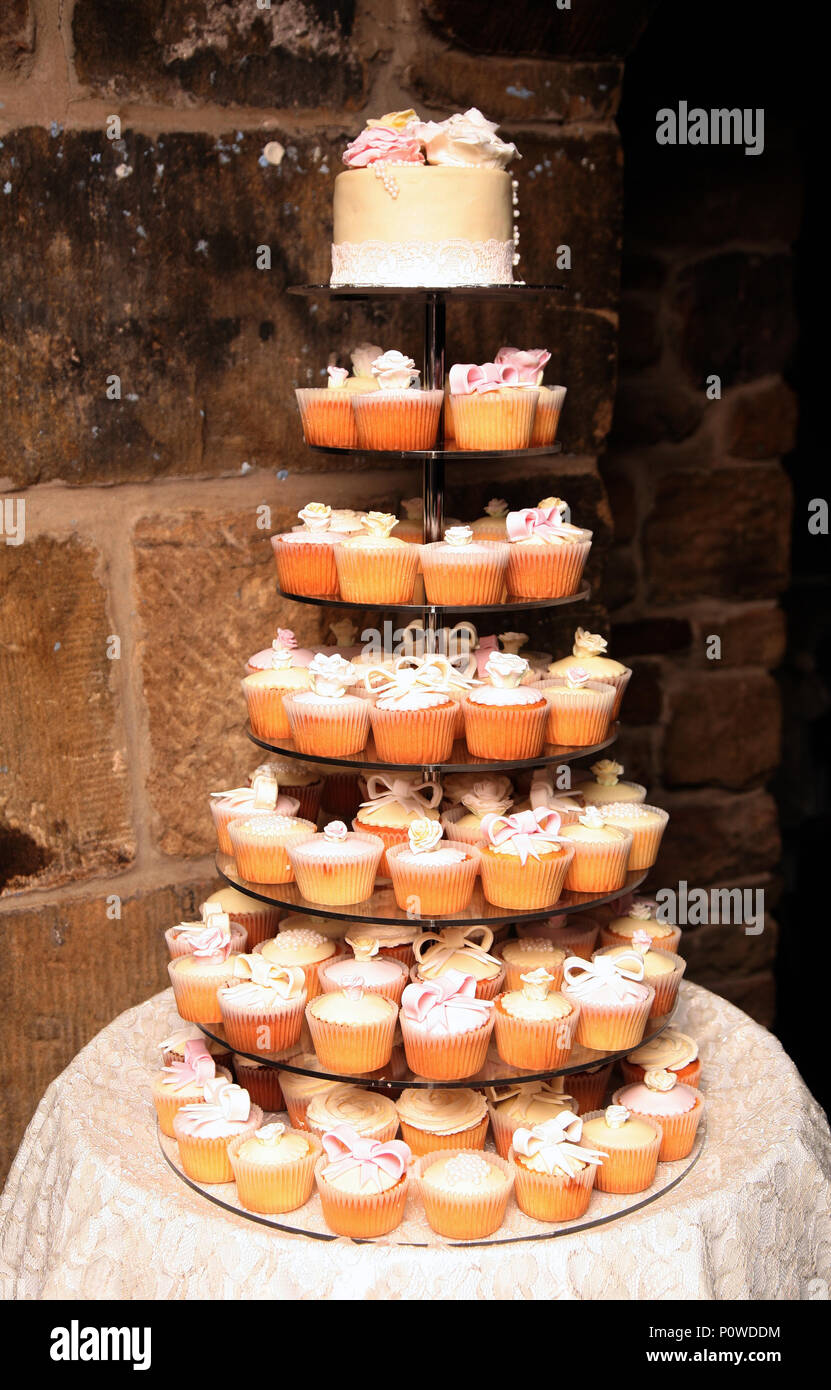 Tortine fatte per un matrimonio Foto Stock
