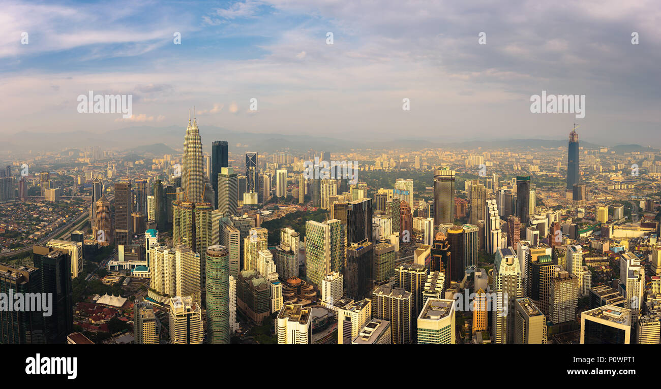 Panoramica vista aerea del Kuala Lumpur skyline Foto Stock
