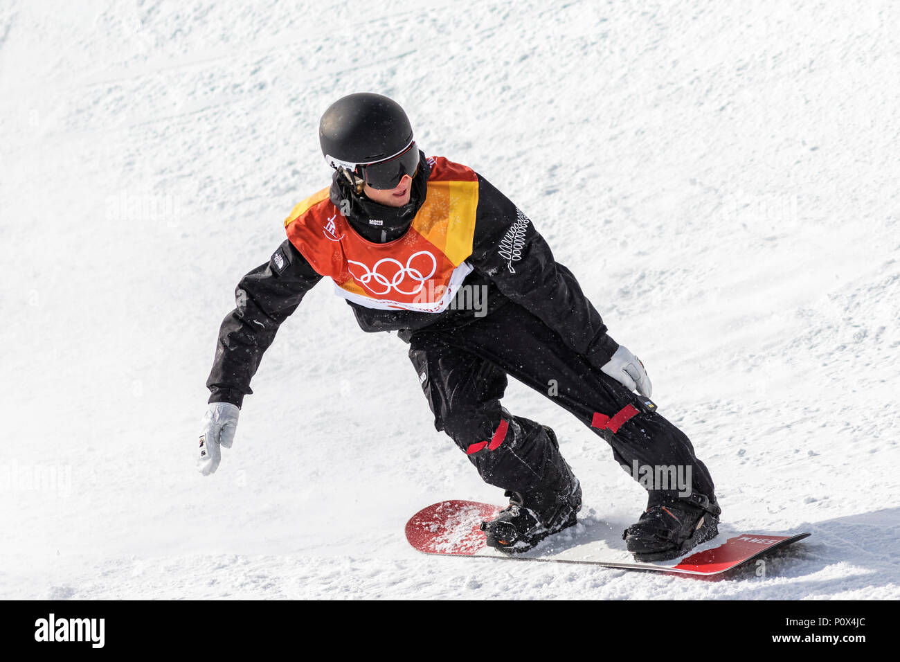 Rakai Tait (NZL) concorrenti negli uomini della Snowboard Half Pipe qualifiche per i Giochi Olimpici Invernali PyeongChang 2018 Foto Stock