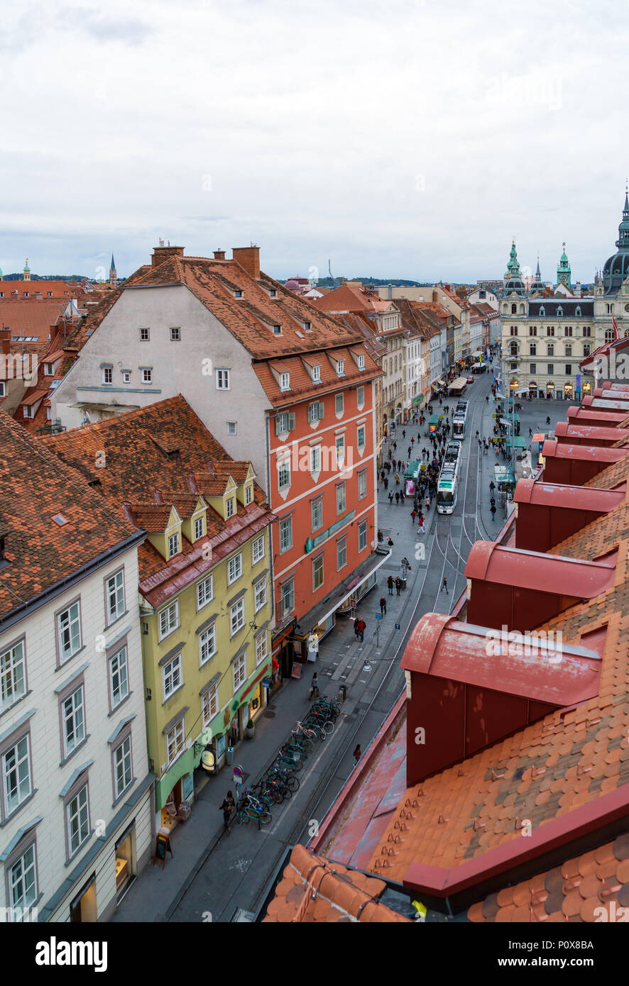Vista aerea della strada principale dello shopping di Herrengasse e municipio di Graz, Austria Foto Stock