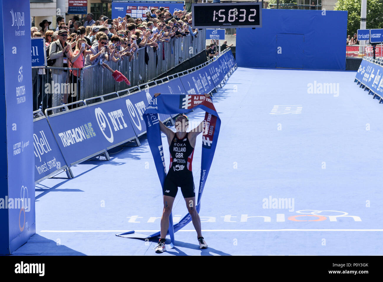 Leeds, Regno Unito. Il 10 giugno 2018. Vicky Holland di Gran Bretagna vince l'Elite Womens gara. Credito: Dan Cooke Credito: Dan Cooke/Alamy Live News Foto Stock