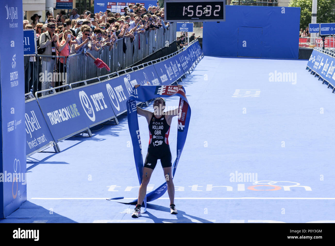 Leeds, Regno Unito. Il 10 giugno 2018. Vicky Holland di Gran Bretagna vince l'Elite Womens gara. Credito: Dan Cooke Credito: Dan Cooke/Alamy Live News Foto Stock