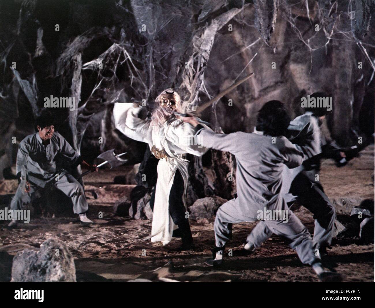 Pellicola originale titolo: LA LEGGENDA DEL 7 GOLDEN vampiri. Titolo inglese: sette fratelli si incontrano DRACULA, i. Regista: ROY WARD BAKER. Anno: 1974. Credit: martello / Album Foto Stock