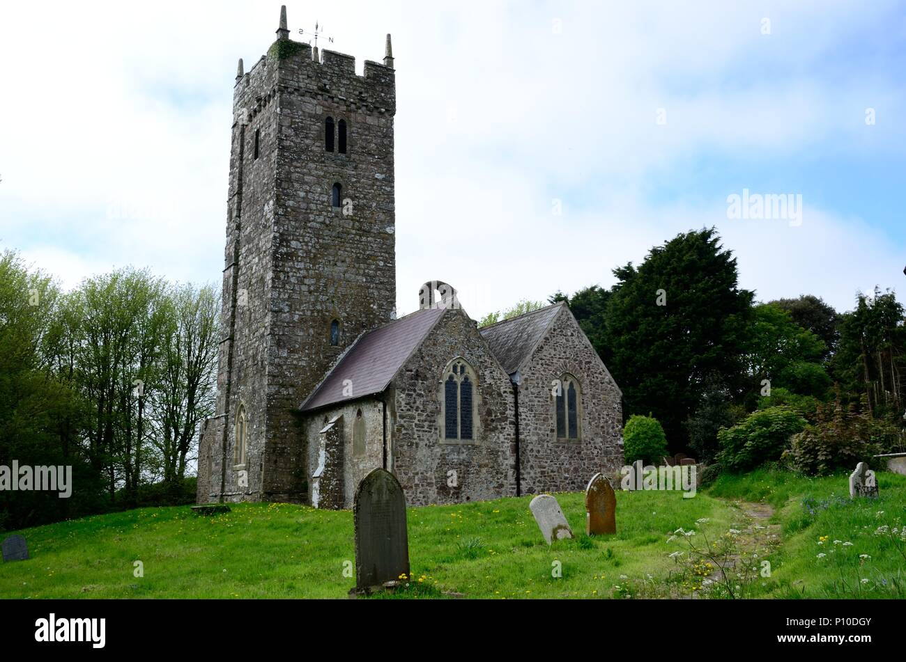 La storica St Decumani Chiesa Rhoscrowther un Garde 1 elencato la costruzione Pembrokeshire Wales cymru REGNO UNITO REGNO UNITO Foto Stock