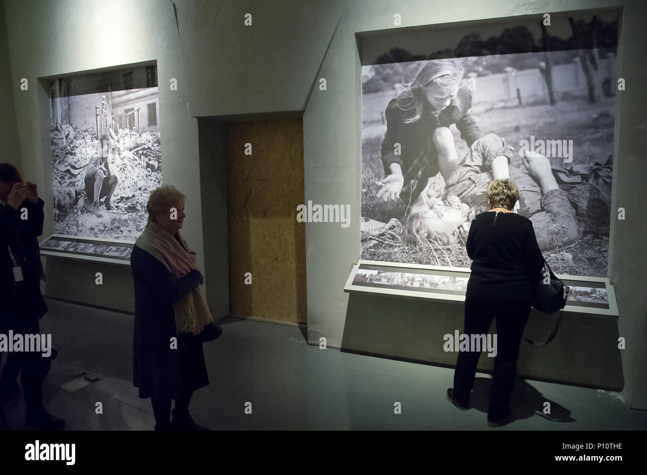 Famosa immagine di vittime di assedio di Varsavia durante la Germania nazista invasione della Polonia nel settembre 1939 realizzata dal fotografo americano Julien Bryan come una p Foto Stock