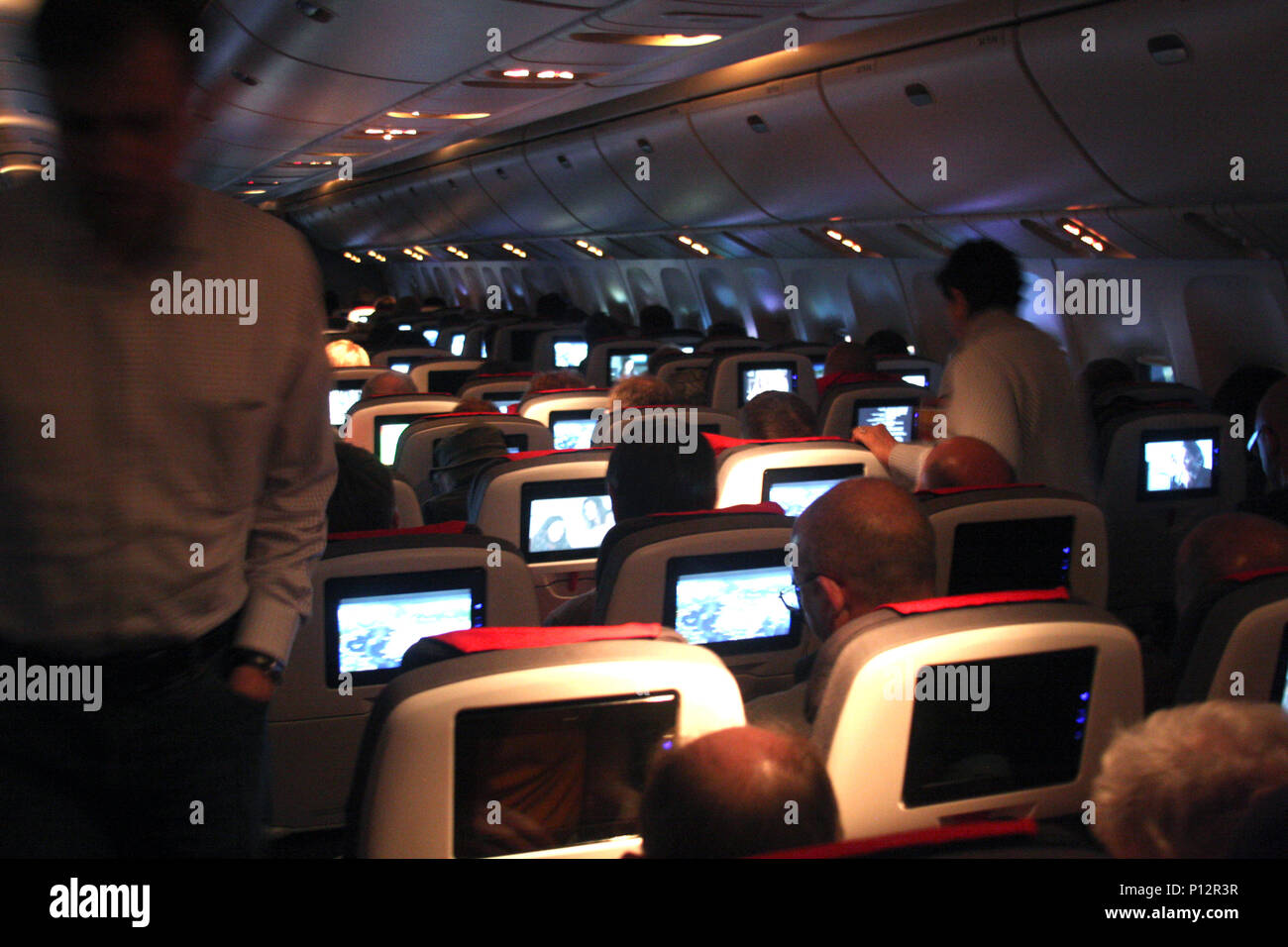 Interno del velivolo durante il volo notturno Foto Stock