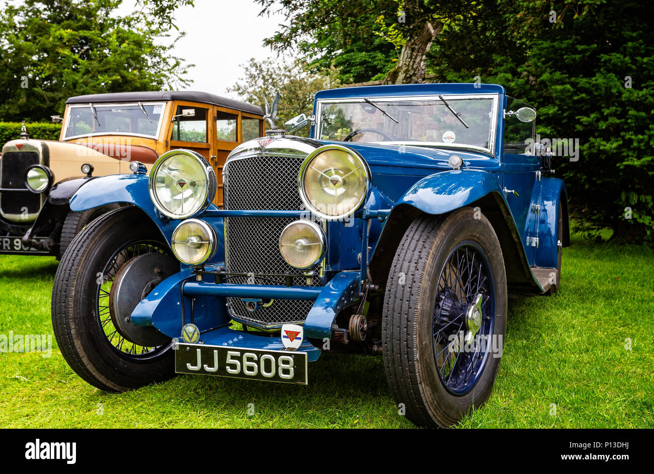 Blu vintage di lusso auto sportiva presi in Puddletown, Dorset, Regno Unito il 10 giugno 2018 Foto Stock