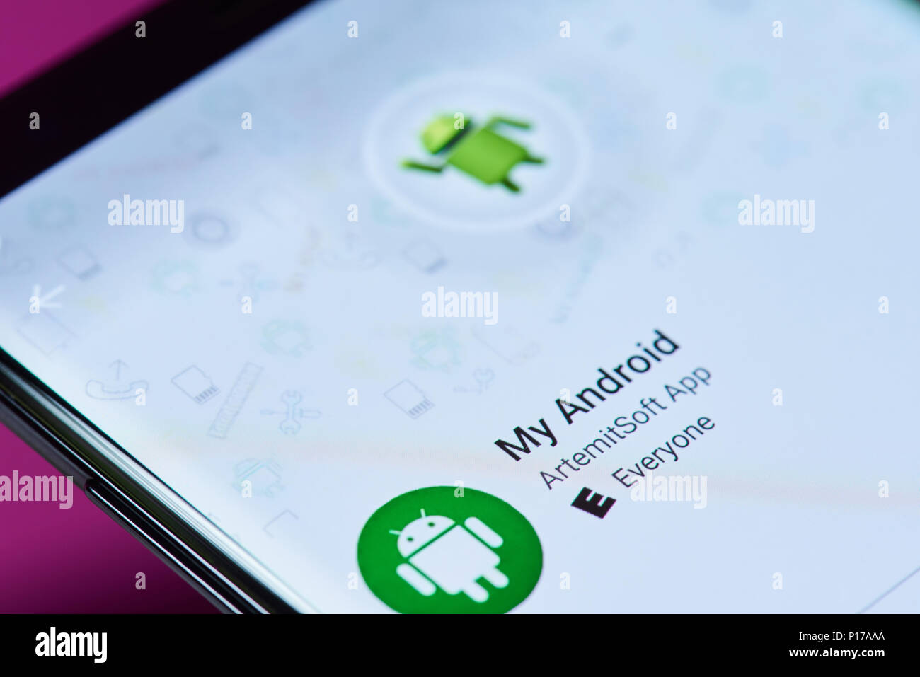 New york, Stati Uniti d'America - 10 Giugno 2018: applicazione di sistema Android su android lo schermo dello smartphone vicino la vista Foto Stock