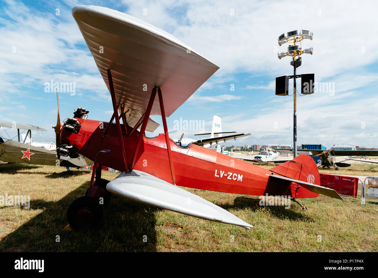 Madrid, Spagna - 3 Giugno 2018: consolidamento di flotta 10 dal 1930 durante air show della storica collezione aerei a Cuatro Vientos airport Foto Stock