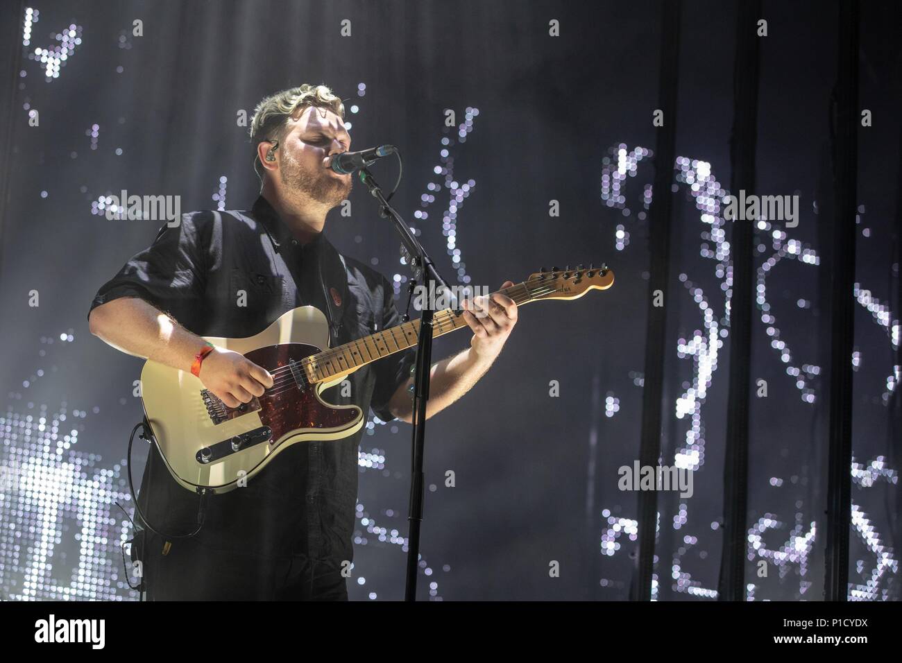 Manchester, Tennessee, Stati Uniti d'America. Decimo Giugno, 2018. JOE NEWMAN di Alt-J durante Bonnaroo Music Festival 2018 a Manchester, Tennessee Credito: Daniel DeSlover/ZUMA filo/Alamy Live News Foto Stock