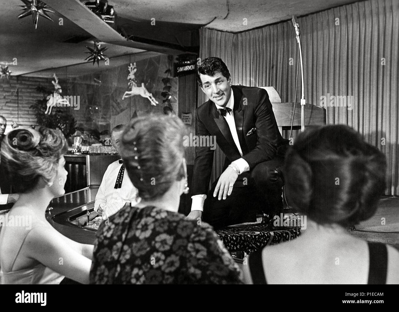 Pellicola originale titolo: Ocean's Eleven. Titolo inglese: Ocean's Eleven. Regista: Lewis Milestone. Anno: 1960. Stelle: Dean Martin. Credito: WARNER BROTHERS / Album Foto Stock