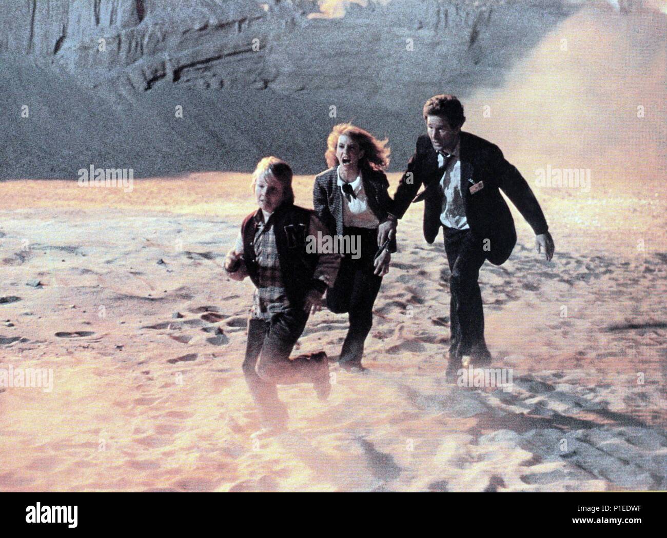 Pellicola originale titolo: invasori da Marte. Titolo italiano: gli invasori da Marte. Regista: Tobe Hooper. Anno: 1986. Stelle: HUNTER CARSON. Credito: CANNON FILMS / Album Foto Stock