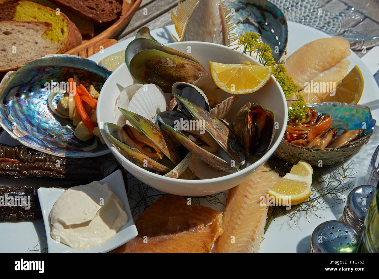 Cesto di frutti di mare, Fleur's Place Restaurant, Moeraki, North Otago, Isola del Sud, Nuova Zelanda Foto Stock