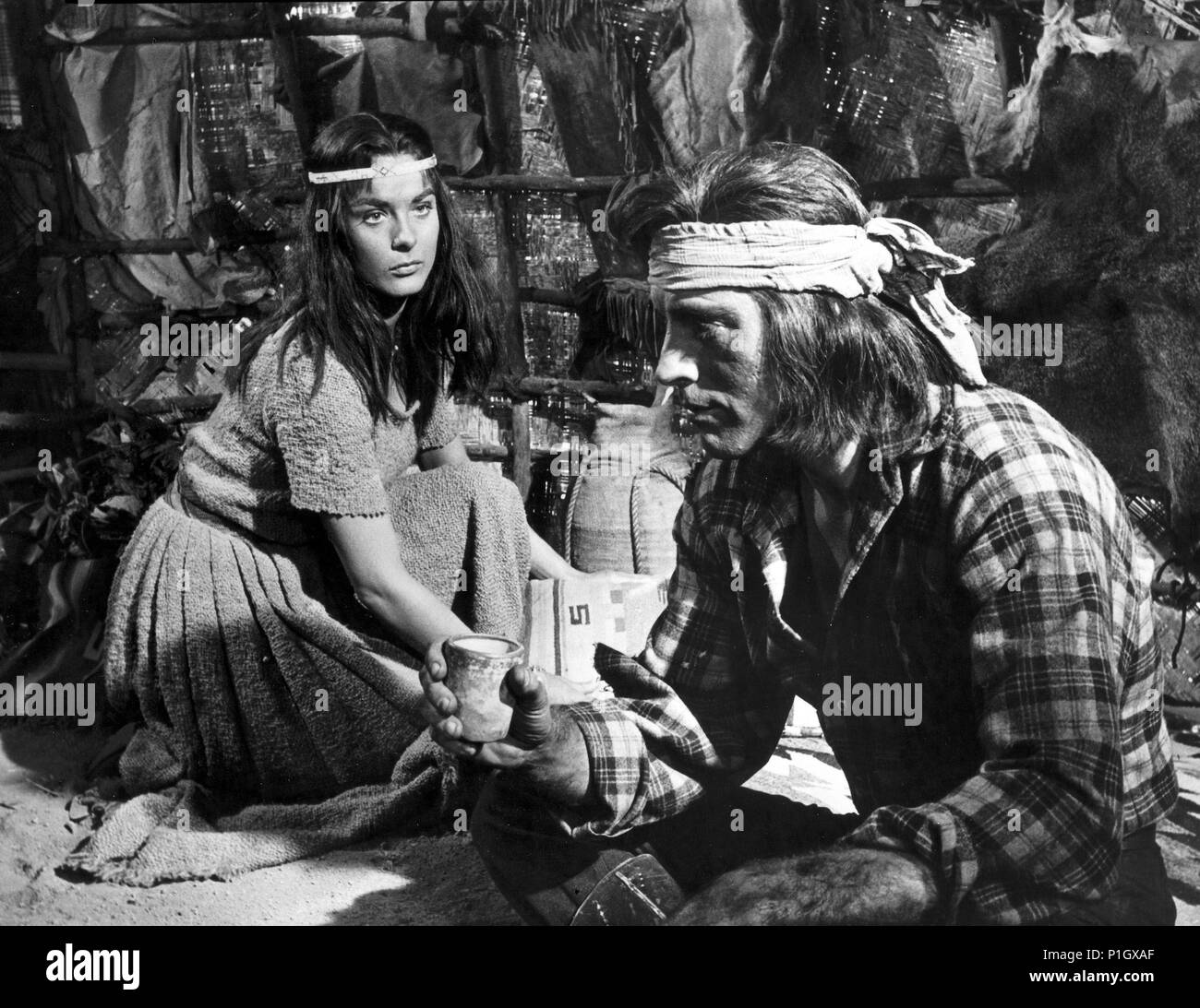 Pellicola originale titolo: Apache. Titolo inglese: Apache. Regista: robert ALDRICH. Anno: 1954. Stelle: BURT LANCASTER; JEAN PETERS. Credito: United Artists/HECHT-HILL-LANCASTER / Album Foto Stock