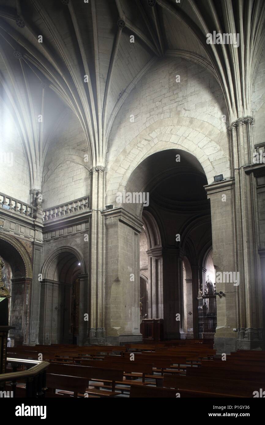 Spagna - LA RIOJA - Rioja Media (distretto) - Logrono. Logroño; Iglesia de Santa María del Palacio / interni gótico. Foto Stock