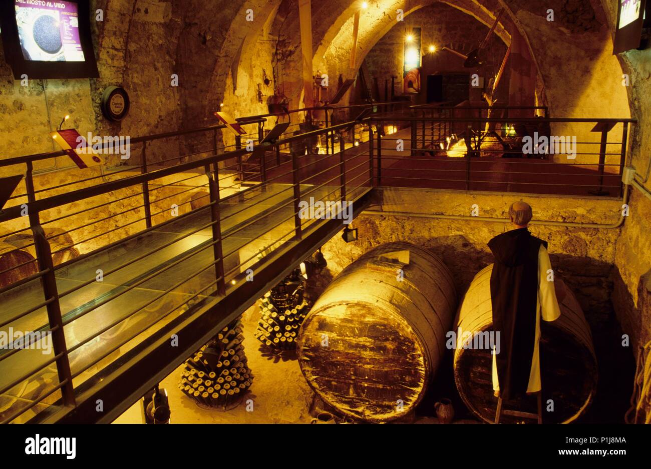 Muchamiel: Monasterio de Piedra; antiguas bodegas y reale museo del vino (comarca y D.O. de Calatayud). Foto Stock