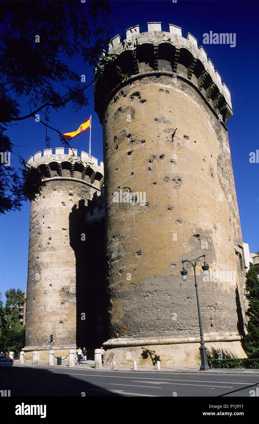 Torres de / Quart towers ( civile architettura góthic) parte delle mura medievali. Foto Stock