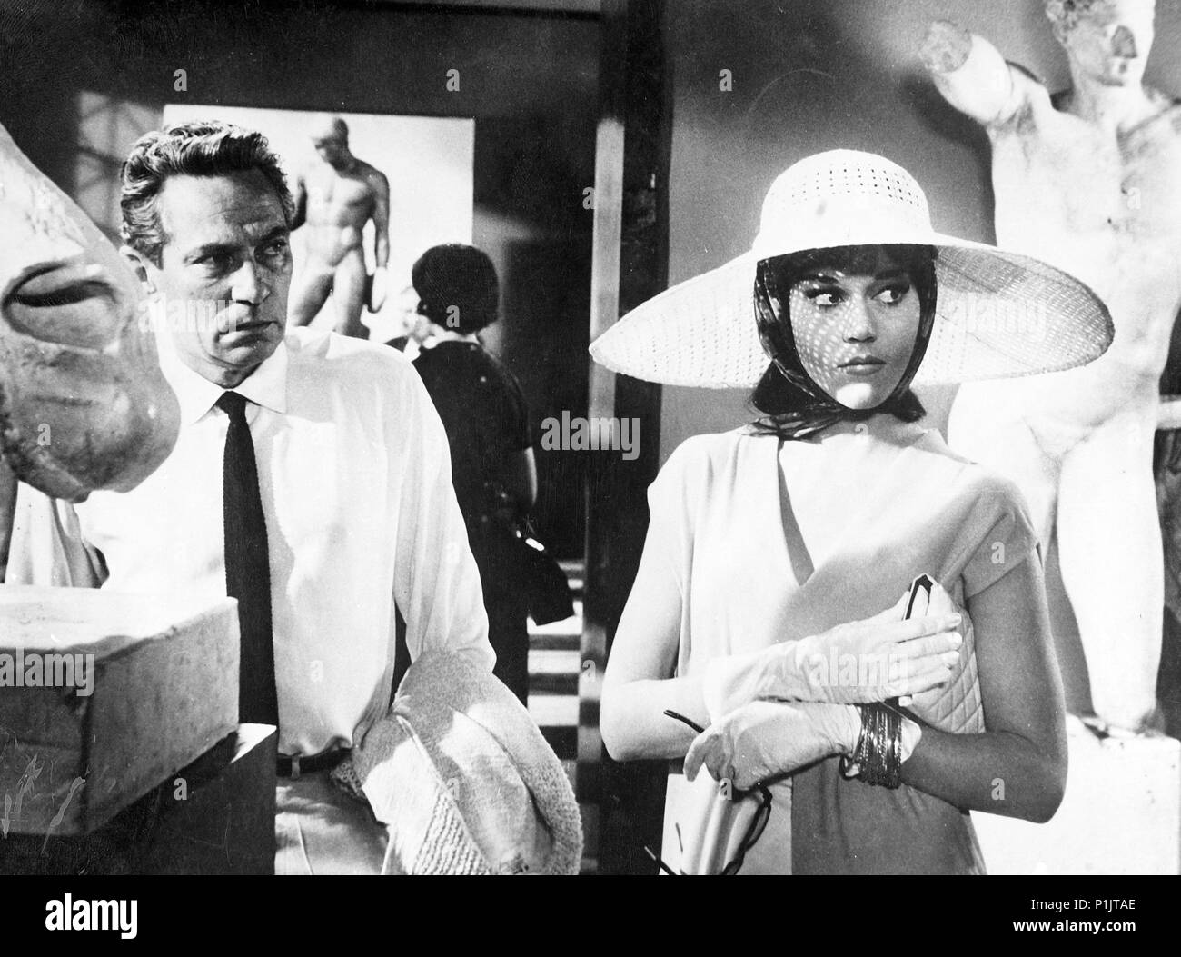 Pellicola originale titolo: nel fresco della giornata. Titolo italiano: nel fresco della giornata. Regista: robert Stevens. Anno: 1963. Stelle: Jane Fonda; Peter Finch. Credito: M.G.M. / Album Foto Stock