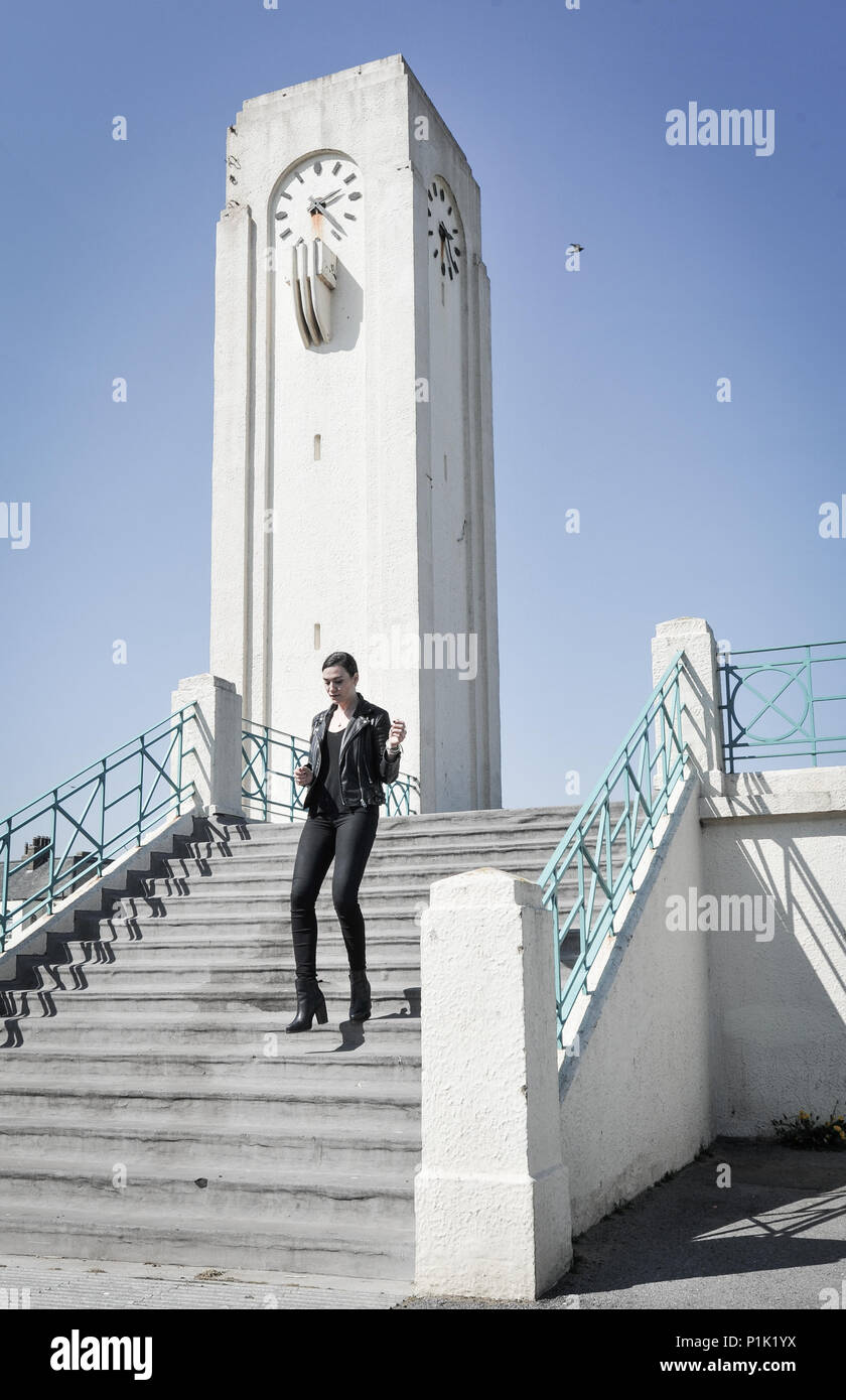 Nadine Shah cantautore Foto Stock