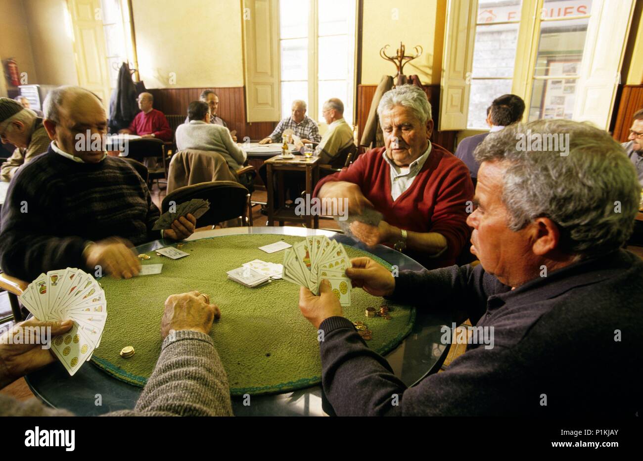 Spagna - Catalogna - Baix Empordá (distretto) - Gerona. Palafrugell; café del Centro (fraterna del Baix Empordà). Foto Stock