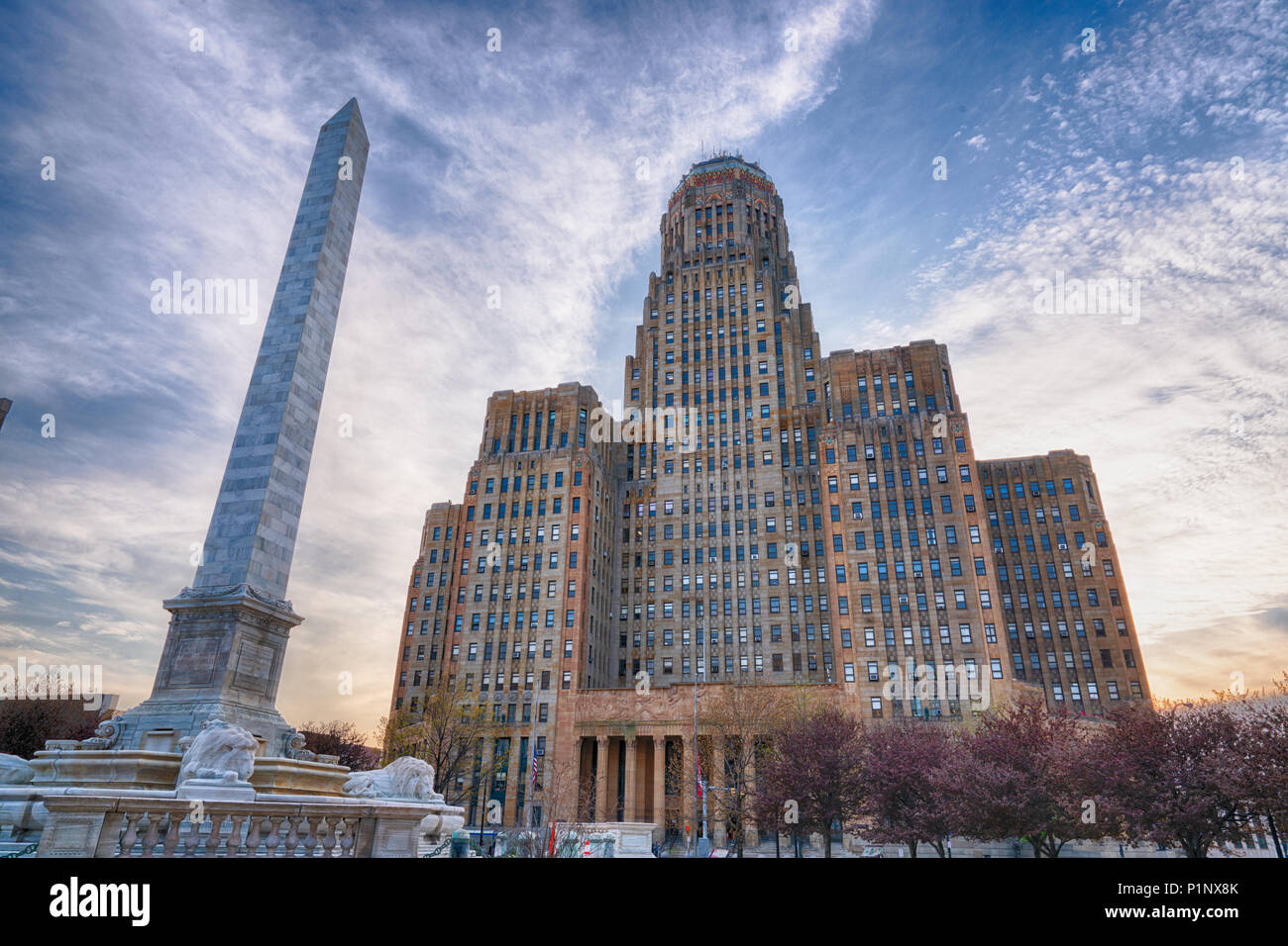 BUFFALO NY - 15 Maggio 2018: Buffalo City Building e McKinley monumento nel centro di Buffalo, New York Foto Stock