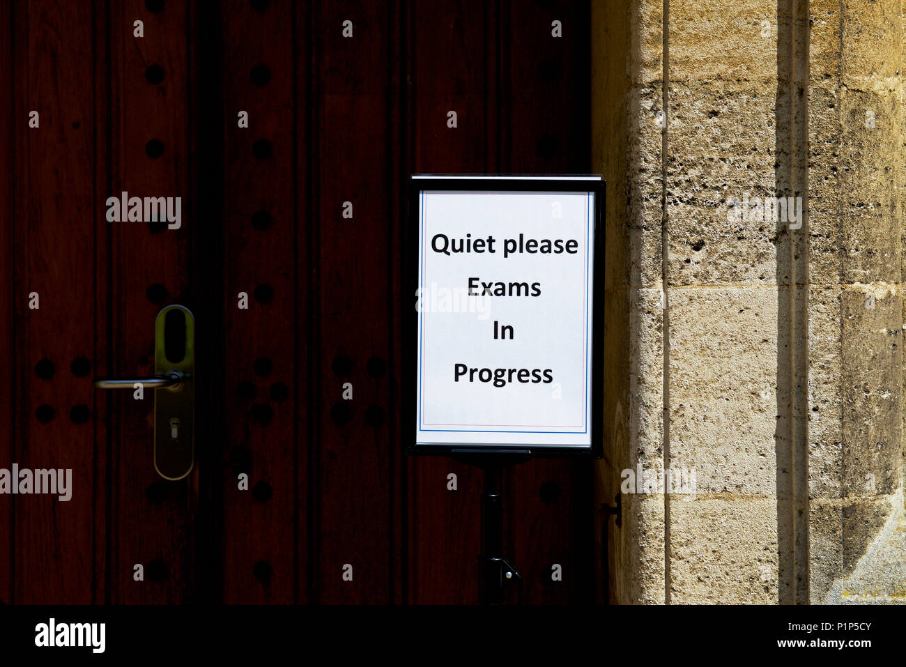 Segno: tranquilla si prega di esami in corso, a Uppingham School, a Uppingham, Rutland, England Regno Unito Foto Stock