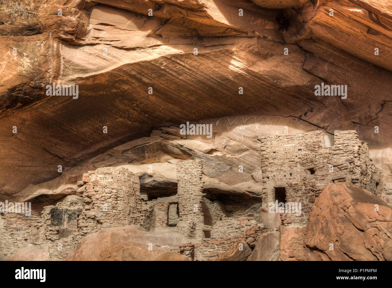 River House rovina, ancestrale dei Pueblo Cliff abitazione, 900-1300 annuncio, Shash Jaa Monumento Nazionale; Utah, Stati Uniti d'America Foto Stock