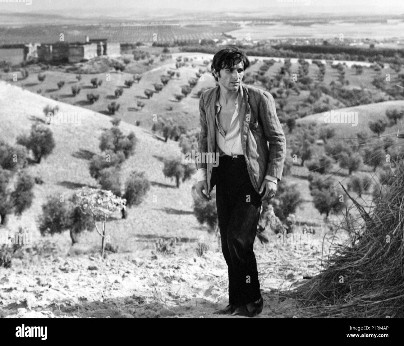 Pellicola originale titolo: CON EL VIENTO SOLANO. Titolo italiano: con il vento orientale. Regista: MARIO CAMUS. Anno: 1966. Stelle: Antonio Gades. Credito: PRO ARTIS IBERICA / Album Foto Stock