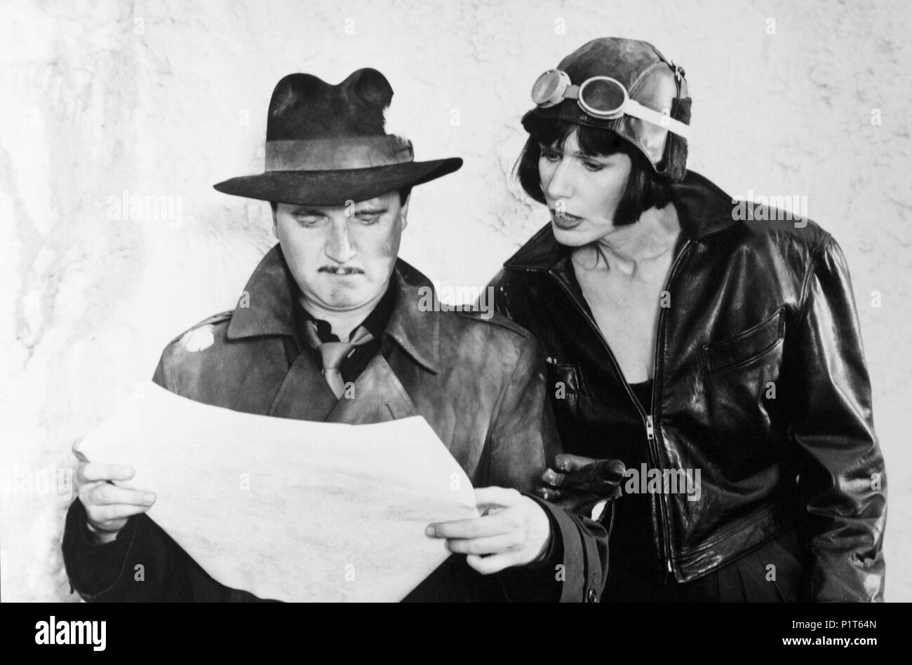 Pellicola originale titolo: BORIS e Natascia. Titolo inglese: BORIS e Natascia. Regista: CHARLES MARTIN SMITH. Anno: 1992. Stelle: SALLY KELLERMAN; DAVE THOMAS. Credit: GESTIONE CO ENTERTAINMENT / Album Foto Stock