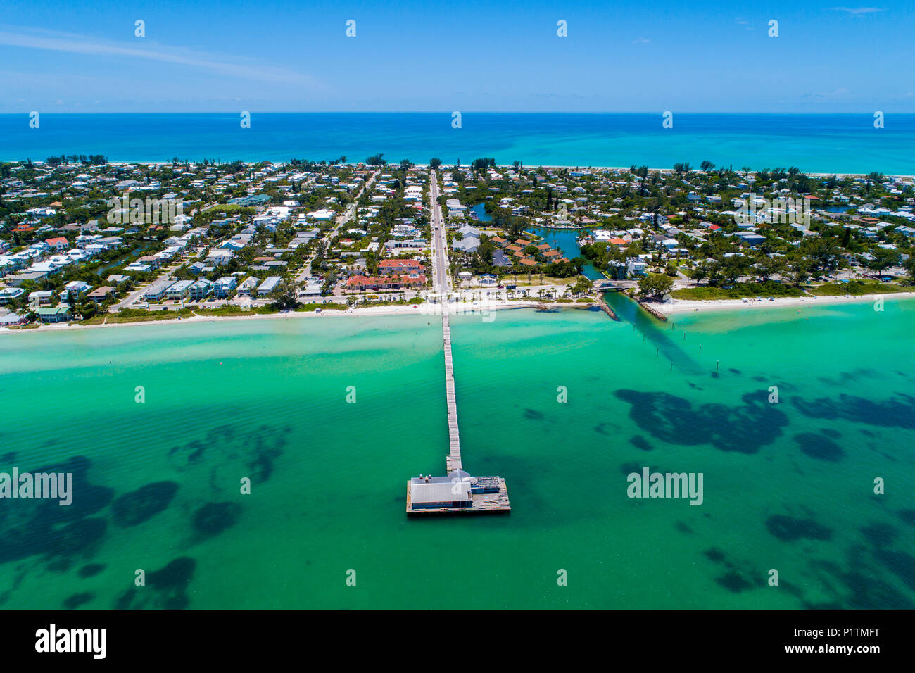 Il molo ad Anna Maria Island FL Florida sul Golfo del Messico Foto Stock