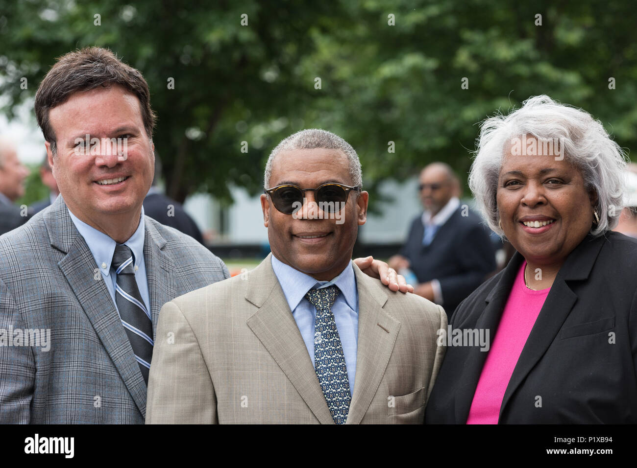I partecipanti alla cerimonia rivoluzionaria per la riqualificazione di Cook County Hospital Foto Stock