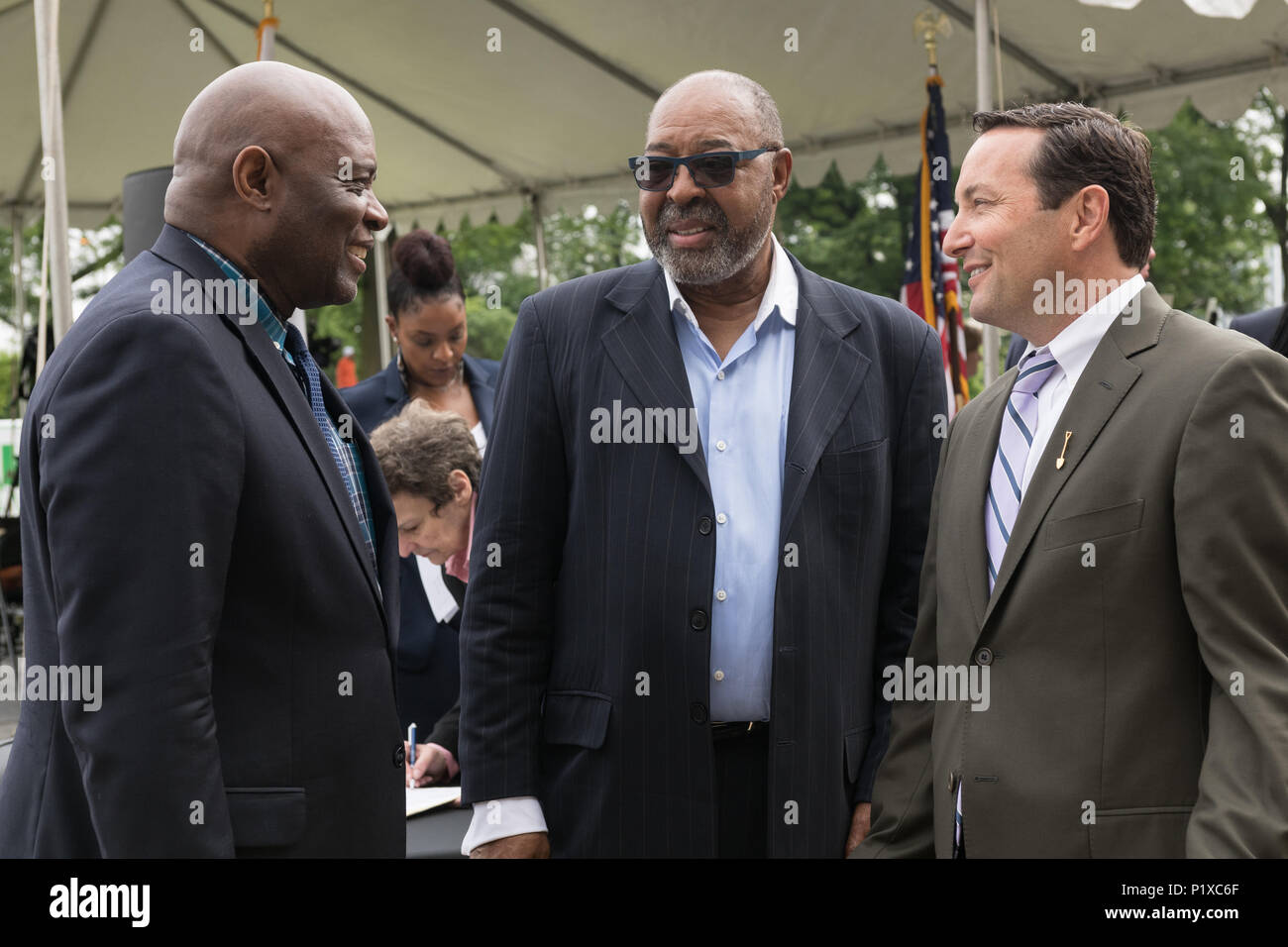 I partecipanti alla cerimonia rivoluzionaria per la riqualificazione di Cook County Hospital Foto Stock