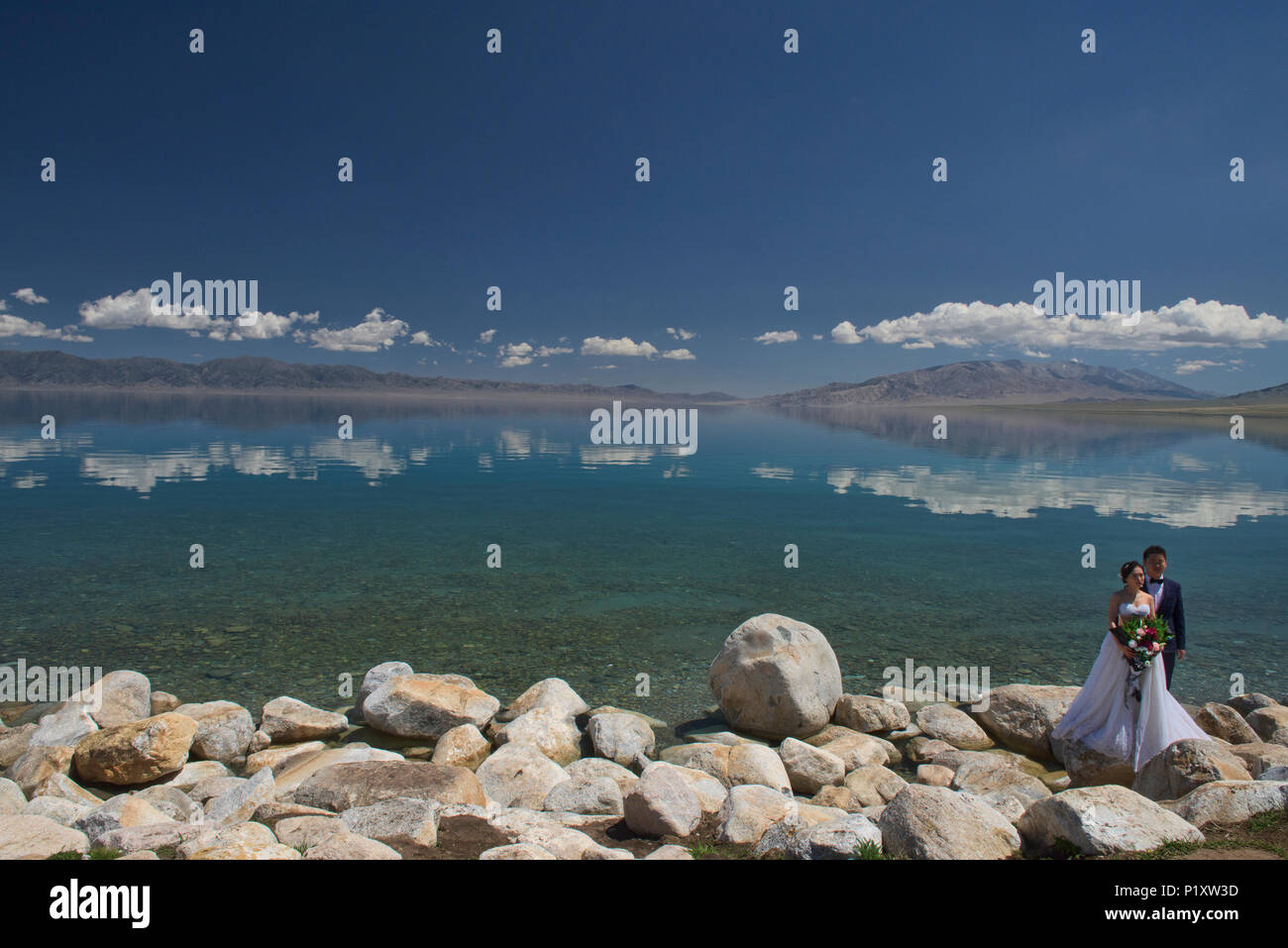 Matrimonio al Lago Sayram, Xinjiang, Cina Foto Stock