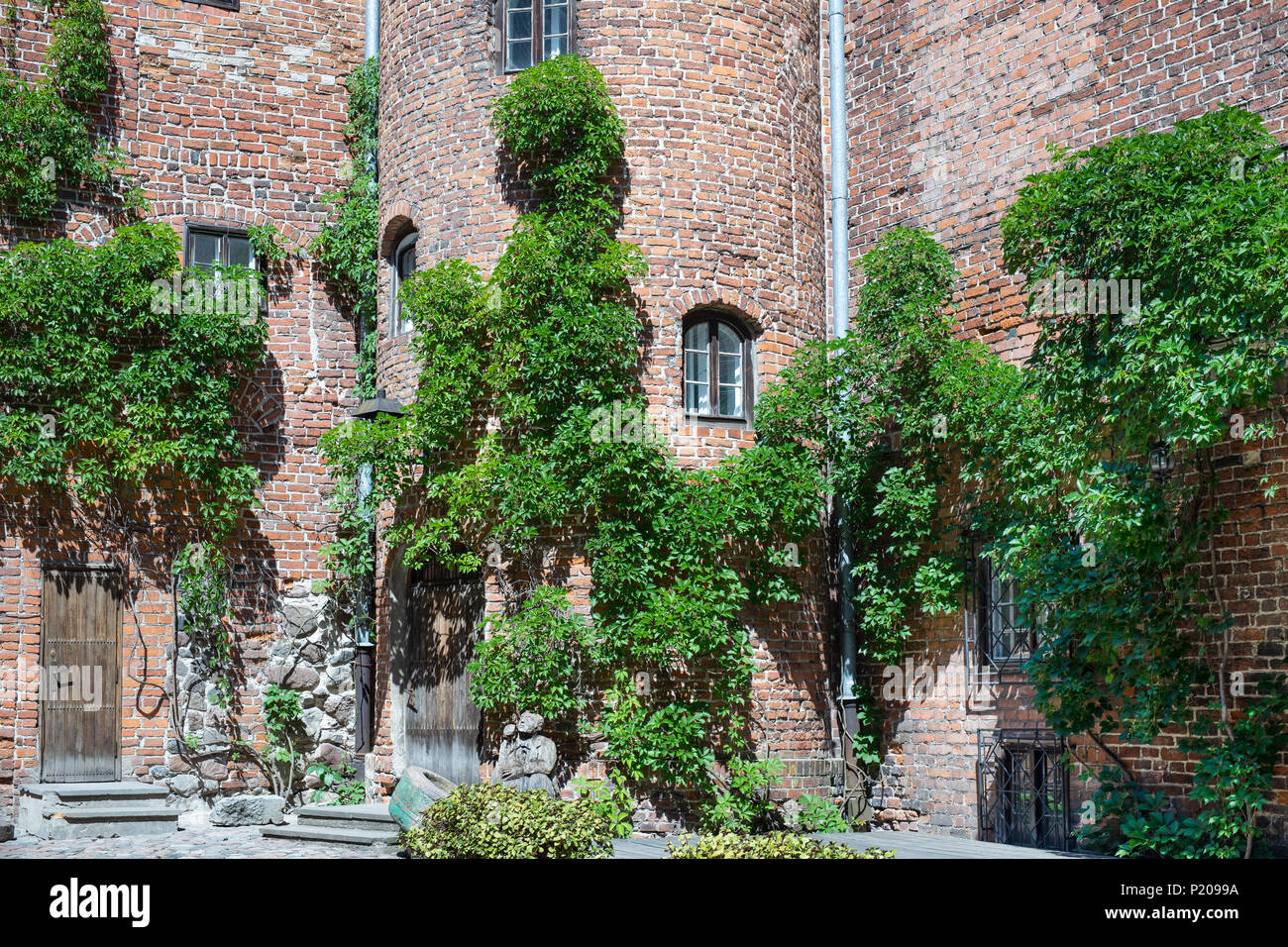 Il castello nella città polacca Ketrzyn (tedesco Rastenburg) nella regione Masuria. I cavalieri di Teutonic architettura in Polonia Foto Stock Il castello nella città polacca Ketrzyn (tedesco Rastenburg) nella regione Masuria. I cavalieri di Teutonic architettura in Polonia Foto Stock