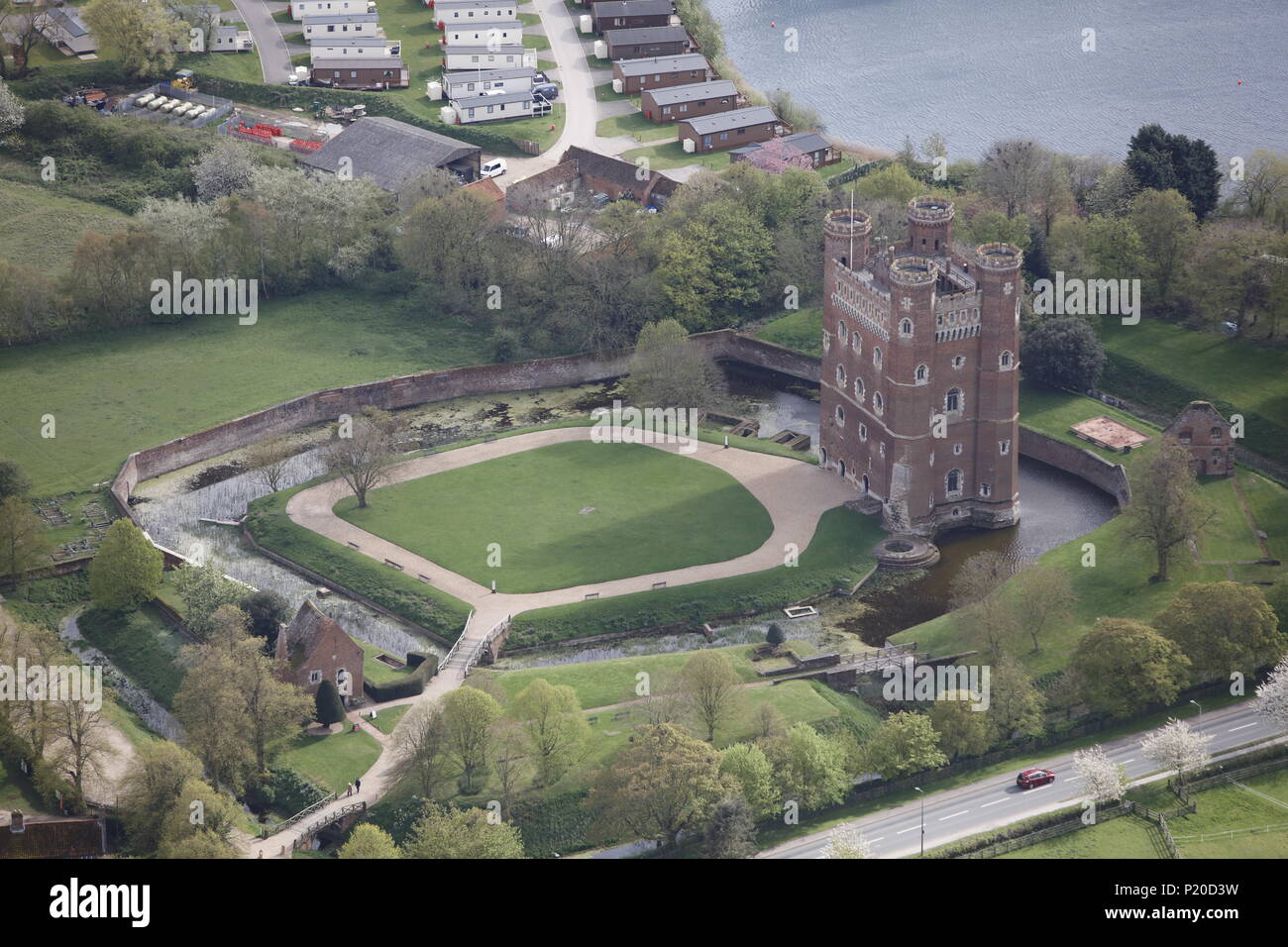 Una veduta aerea del castello di Tattershall, Lincolnshire Foto Stock