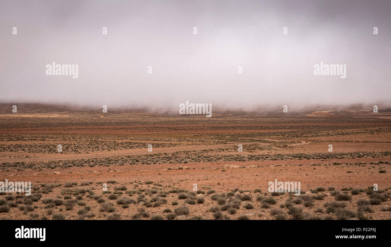 Il Marocco, percorso di viaggio lungo la strada N10, Agdz, Tazenakht Foto Stock