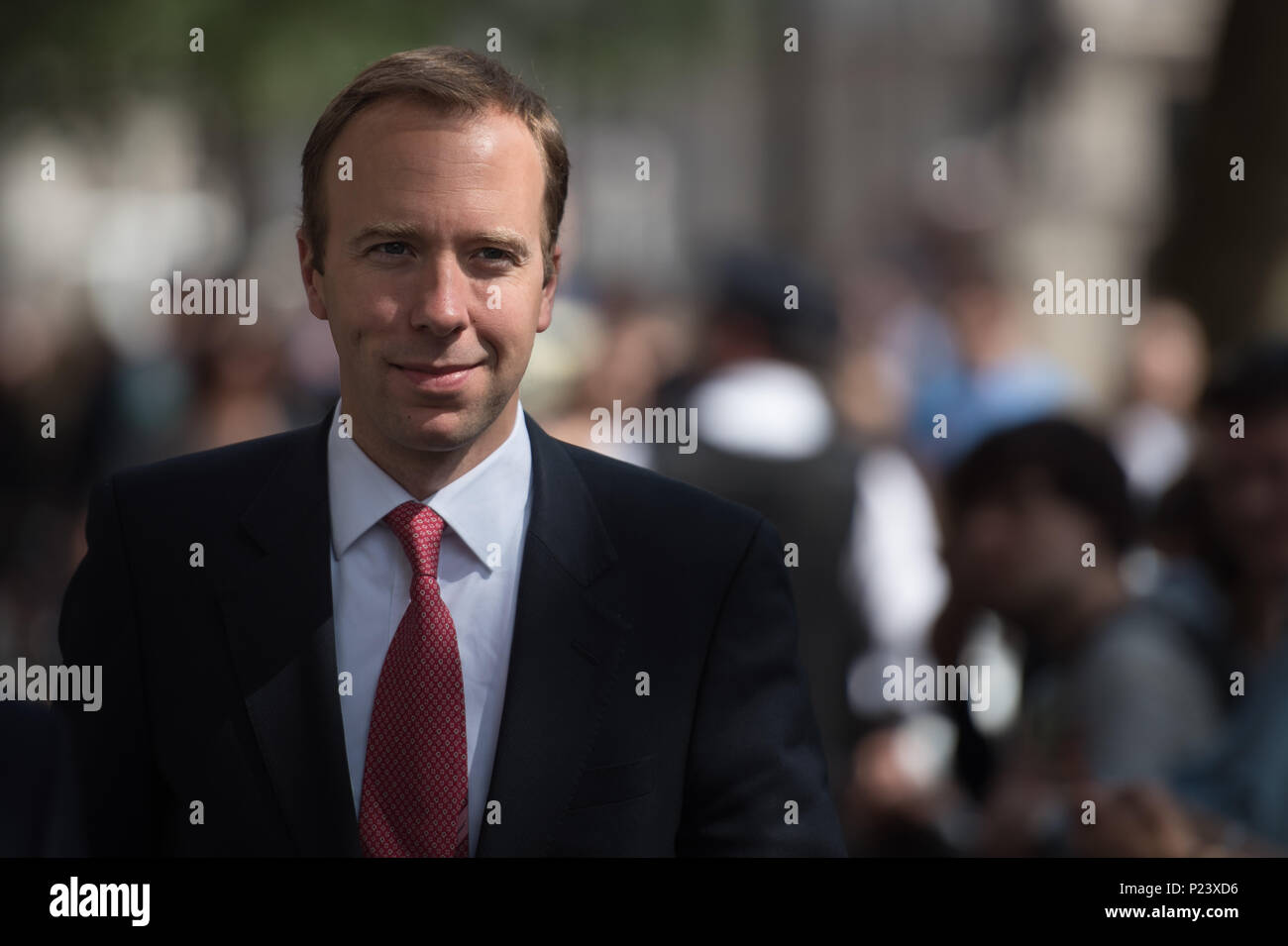 Whitehall, Londra, Regno Unito. 12 luglio 2016. I ministri del governo di lasciare Downing Street dopo aver frequentato il settimanale riunione del gabinetto. Nella foto: Matthew Hancock Foto Stock