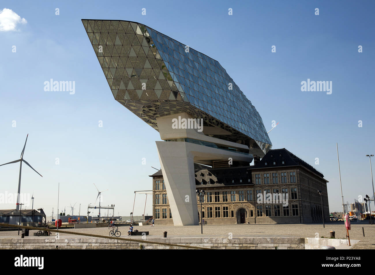 Autorità portuale di Anversa, Belgio, creato dal grande architetto Zaha Hadid Foto Stock