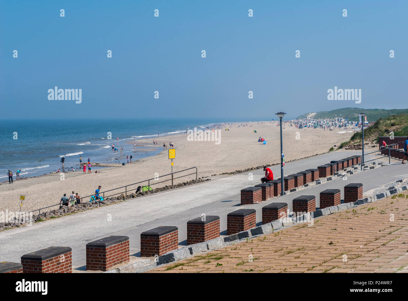 Sulla spiaggia di Baltrum, Est Frisone isola, Bassa Sassonia, Germania, Badestrand an der Nordsee, Baltrum, Ostfriesland, Niedersachsen, Deutschland Foto Stock