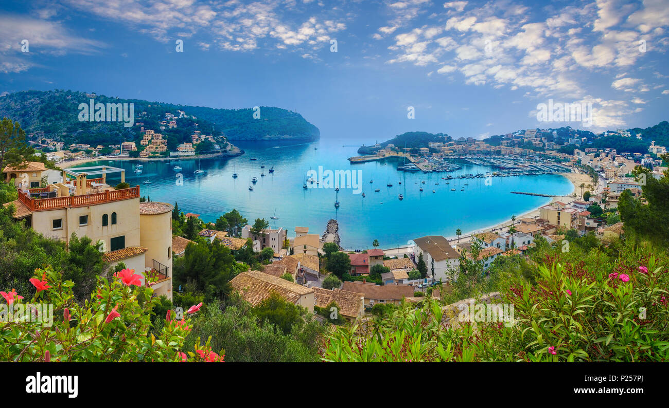 Vista aerea del porto Soller a Maiorca, SPAGNA Foto Stock