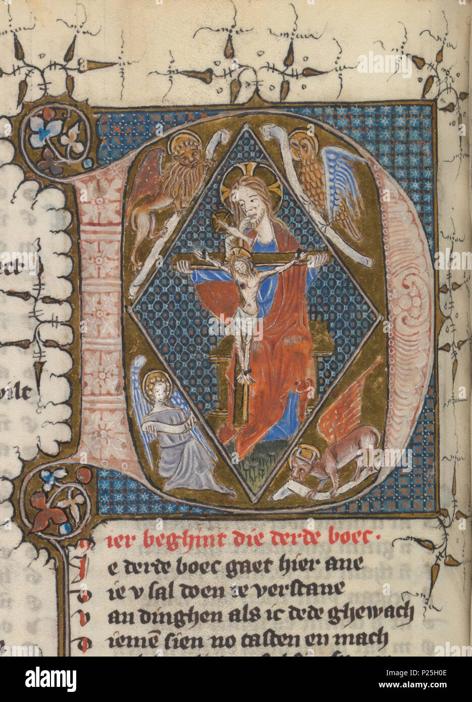 . Iniziale Historiated mostra la Trinità (Mercy-Seat); i simboli dei quattro evangelisti . Illuminazione medievale che mostra la Trinità (Mercy-Seat); i simboli dei quattro evangelisti. Questo iniziale historiated è parte della filiera Dietsche Doctrinale di Jan van Boendale. Essa è contenuta in [[:c:File:|folium 033v]] del manoscritto KB 76 e 5. Informazioni associate da Iconclass Dio padre tenendo in mano il Crocifisso, "gnadenstuhl', propiziatorio, trono di grazia (11B3231) i quattro simboli degli evangelisti, 'le bestie apocalittiche' (11I42) Romana script; script basati sull'alfabeto romano (d) (4 Foto Stock