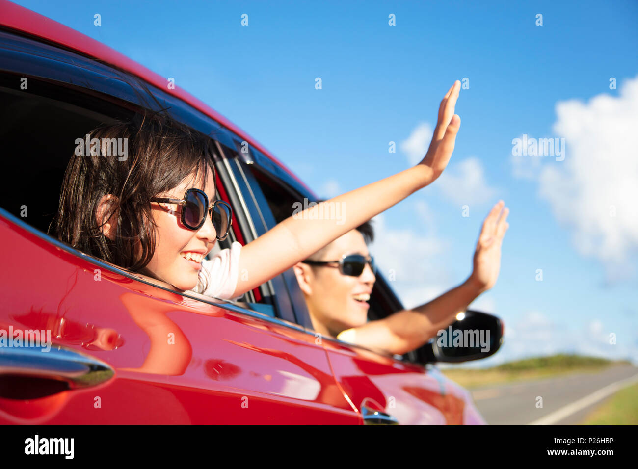 Felice padre e figlia godere di viaggio su strada Foto Stock