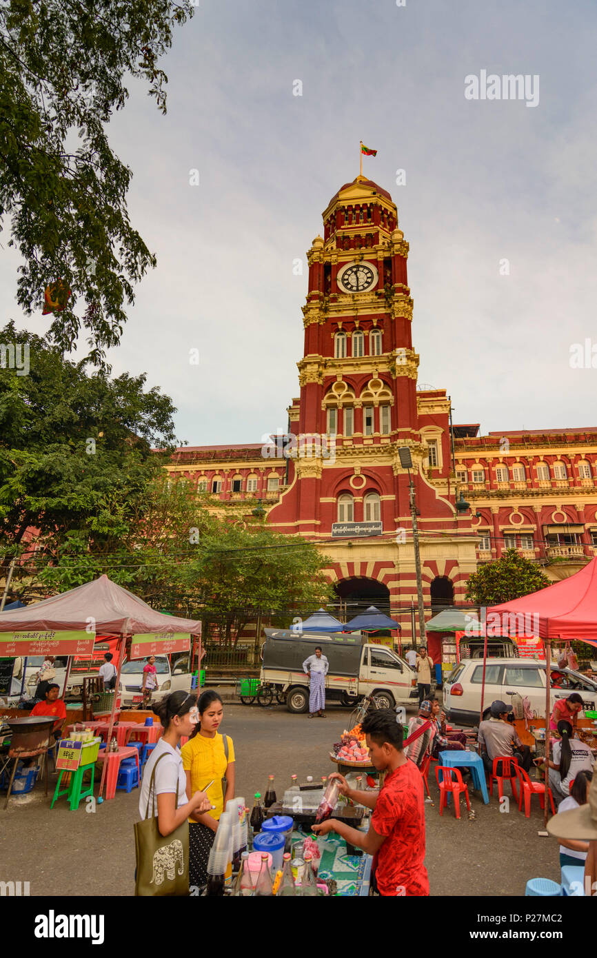 Yangon (Rangoon), Alta Corte, quartiere coloniale, Regione di Yangon, Myanmar (Birmania) Foto Stock